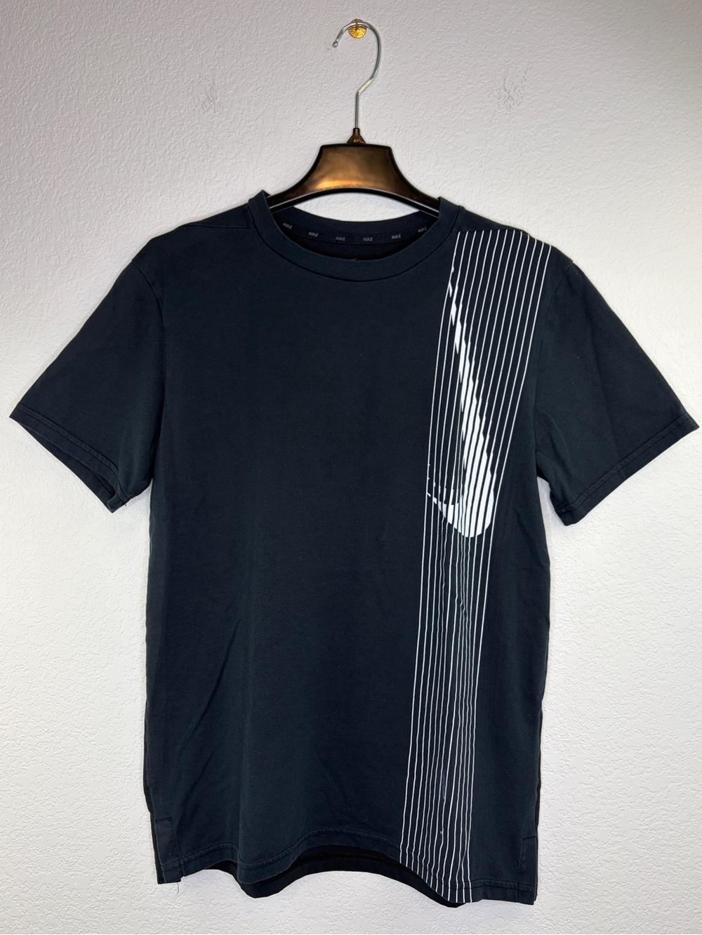 MENS NIKE DRI-FIT BLACK SHORT SLEEVE T-SHIRT